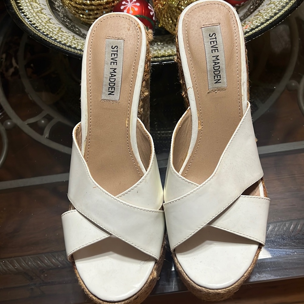 💜Steve Madden Wedges